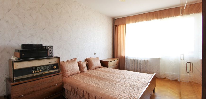 Parduodamas tvarkingame name 4 kambarių butas patrauklioje Šiaulių miesto dalyje, Krymo gatvėje!